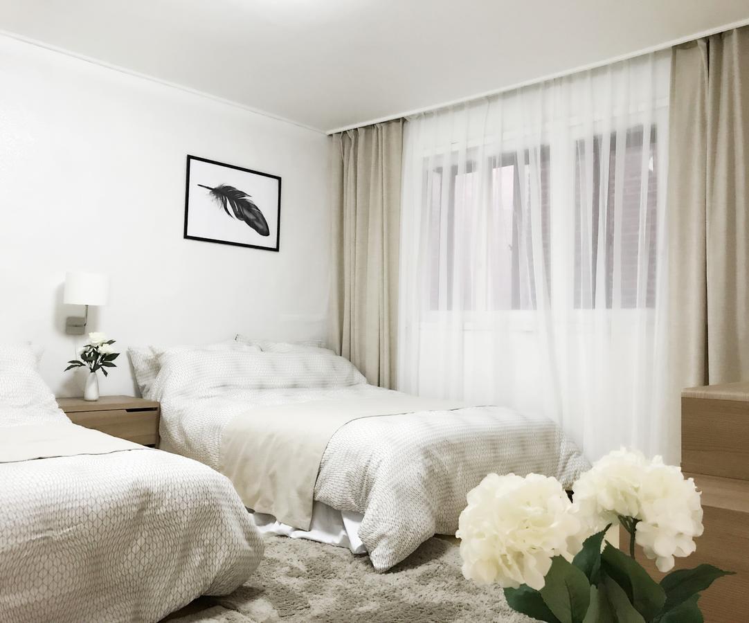 Hongdae Zoe Three Room House โซล ภายนอก รูปภาพ
