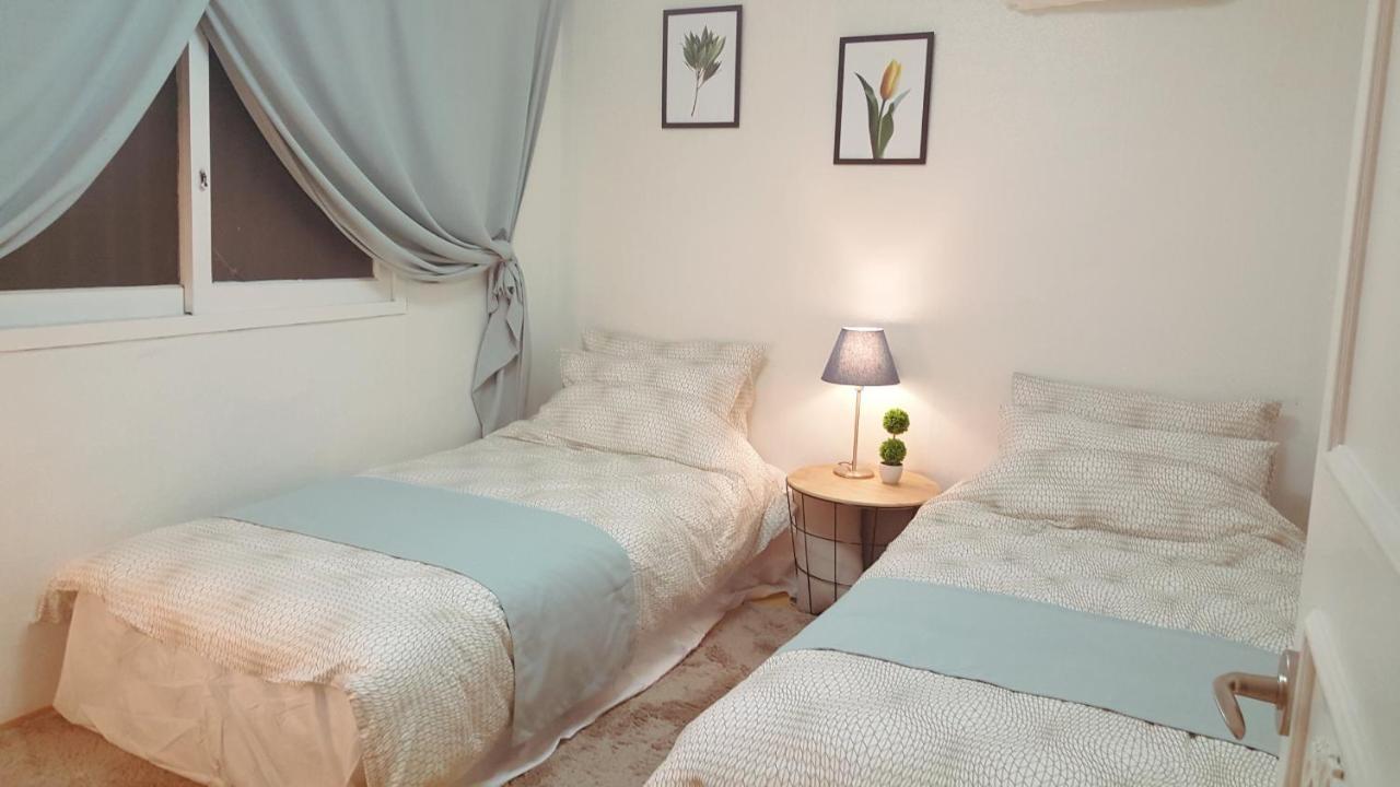 Hongdae Zoe Three Room House โซล ภายนอก รูปภาพ